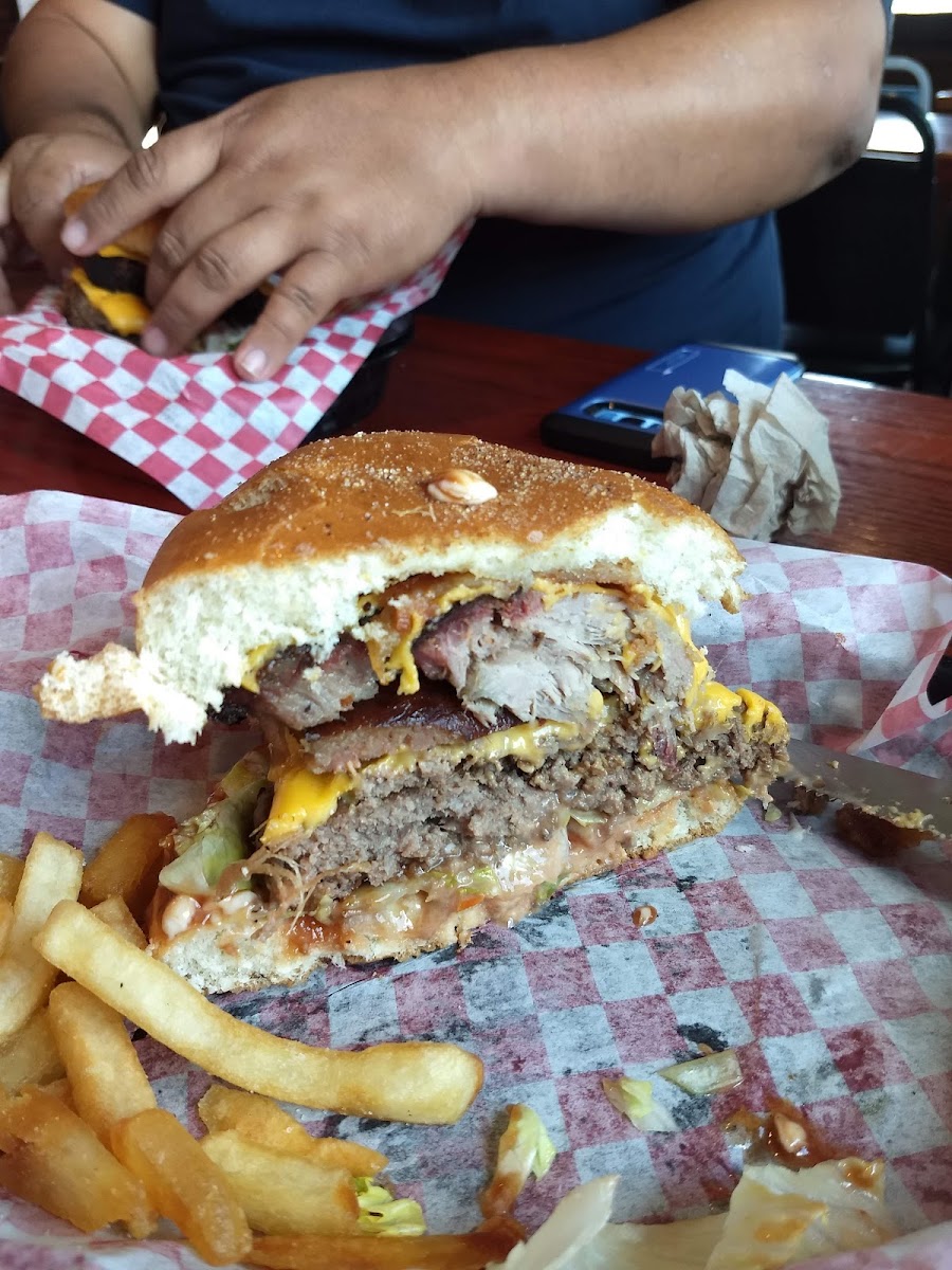 Bubba's Fat Burgers & Bbq Photo 5